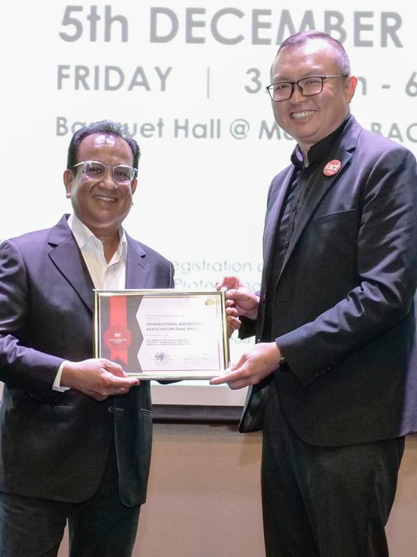 offcentral-600x800_1